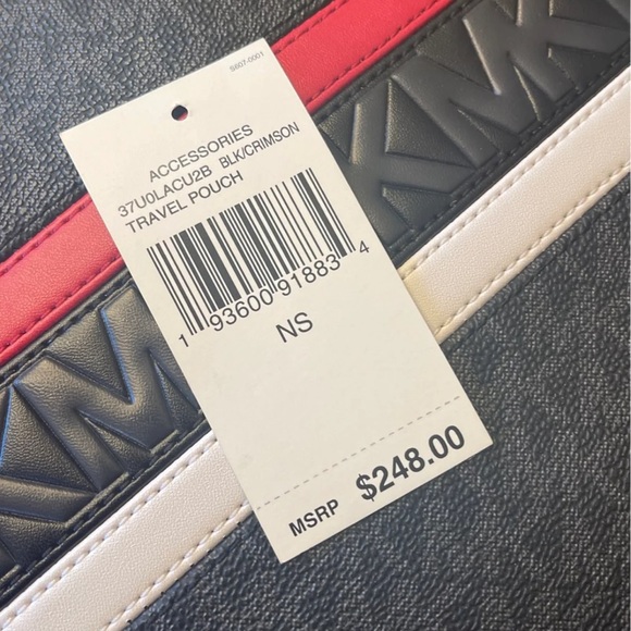 Michael Kors Large logo Wristlet - Picture 4 of 4